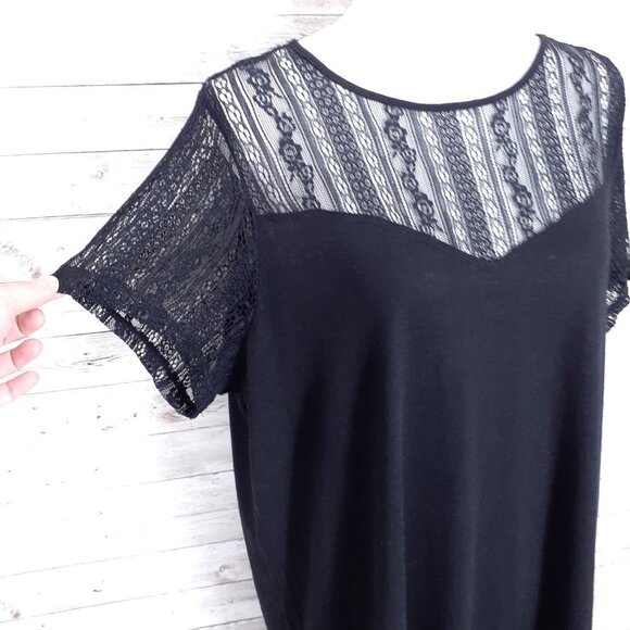 Torrid Womens Top 1X Lace Top Short Sleeved 263A - Picture 2 of 6